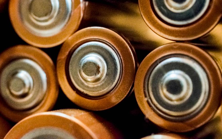 advantages and drawbacks of lead acid batteries